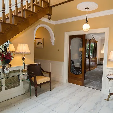 فندق مبيت وإفطار Ashville House